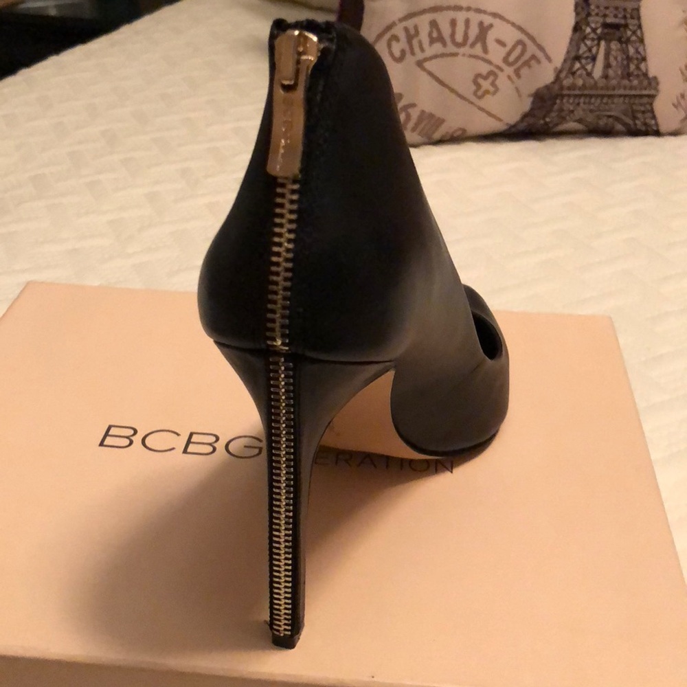 Heels, 9 medium - Picture 3 of 5